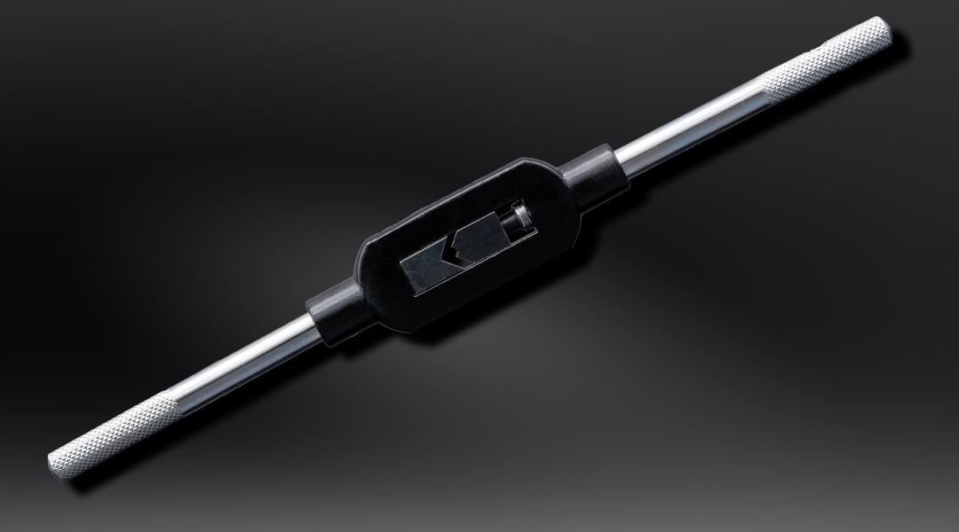 Black steel adjustable winch bar